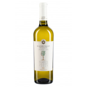 Georgian white semi-sweet wine Georgian Royal Wine "Alazani Valley" Georgian white semi-sweet wine Georgian Royal Wine "Alazani Valley"