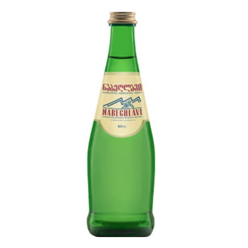 Koolzuurhoudend mineraalwater "Nabeghlavi" in een glazen fles, 0,5 l.