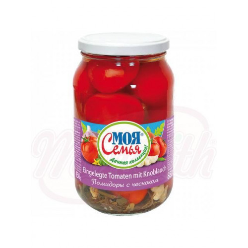Canned tomatoes with garlic, 880g