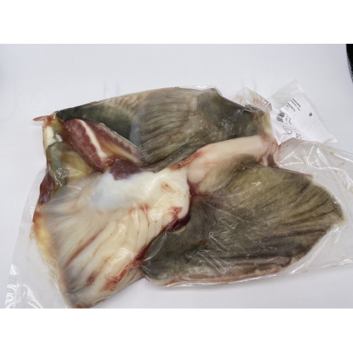 Soup set of sturgeon tails and fins, 950-1050g Soup set of sturgeon tails and fins, 950-1050g
