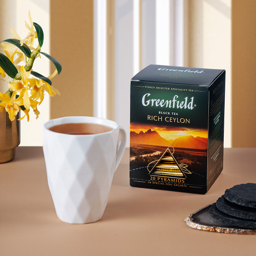 Чай чорний Greenfield "Rich Ceylon" в 20 пірамідках по 2г Чай чорний Greenfield "Rich Ceylon" в 20 пірамідках по 2г